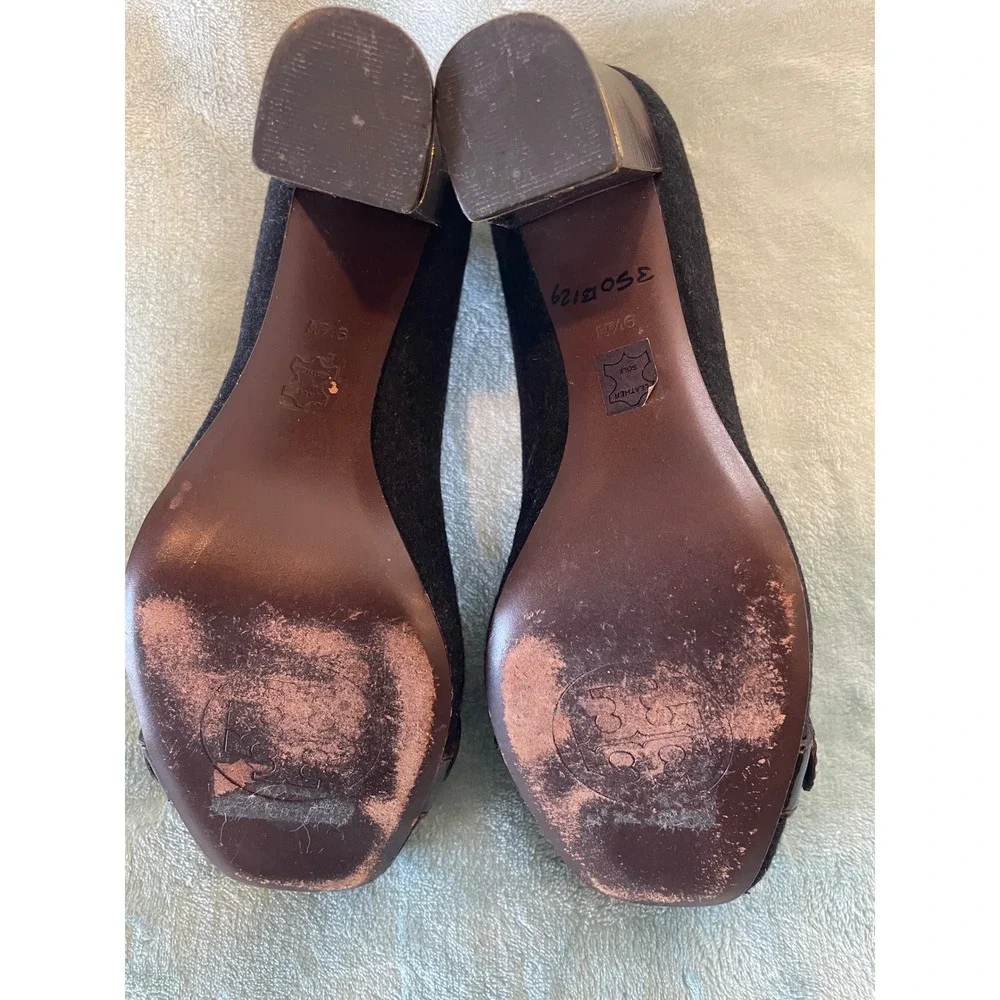 Tory Burch Black Wool Block Heel Pumps Square Toe Gold Chain Buckle Size‎ 9.5 M